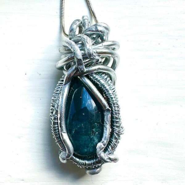 Blue kyanite stone wire wrapped in aluminum